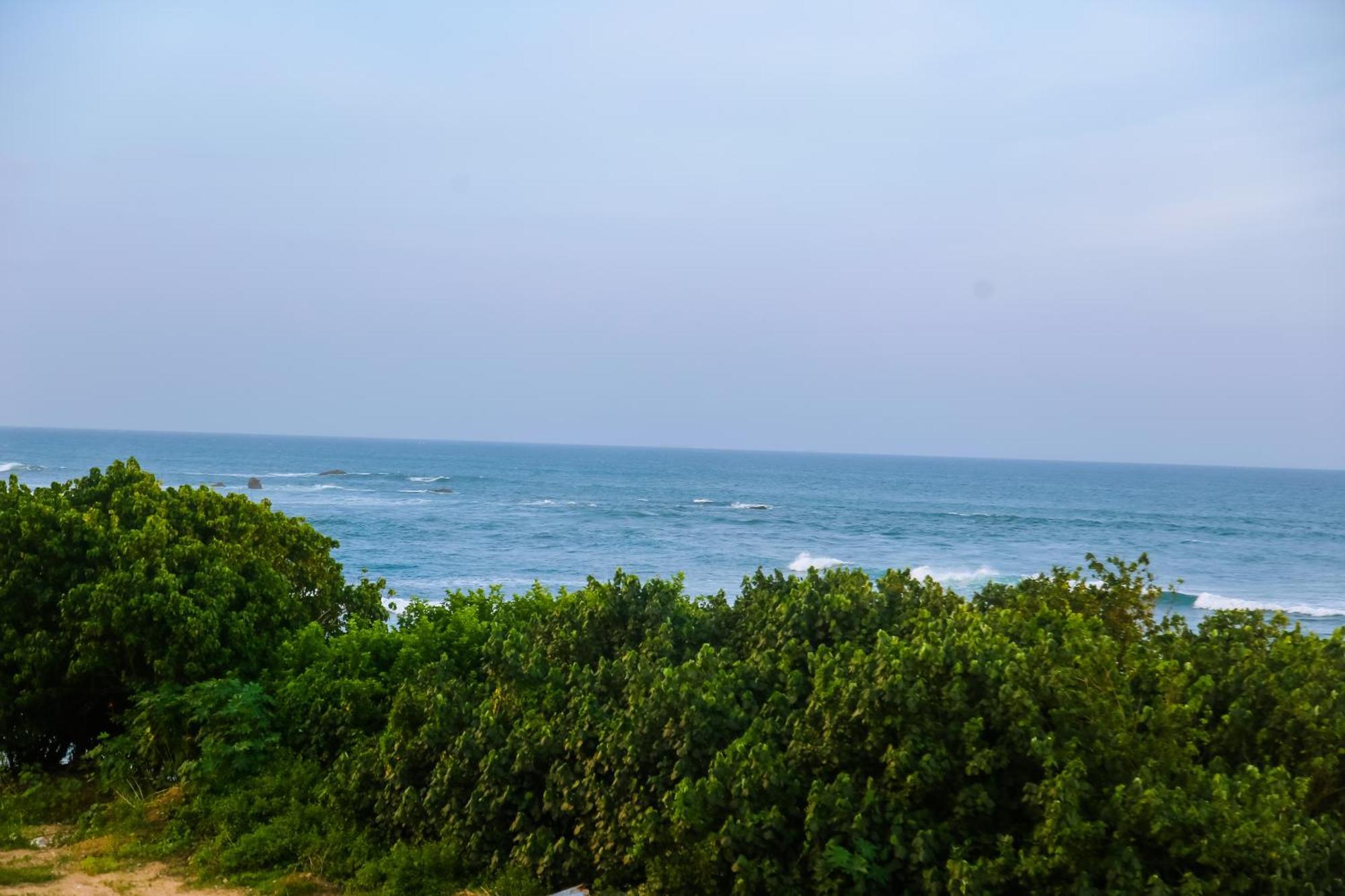 Mirissa Turtle Point Guest Hotel Exterior foto