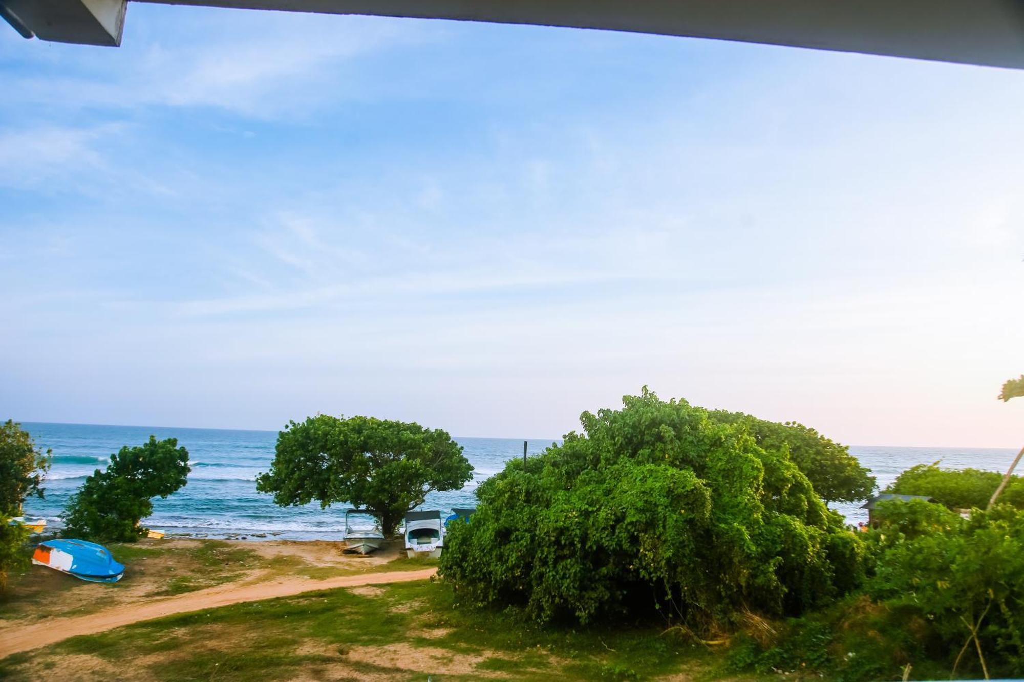 Mirissa Turtle Point Guest Hotel Exterior foto