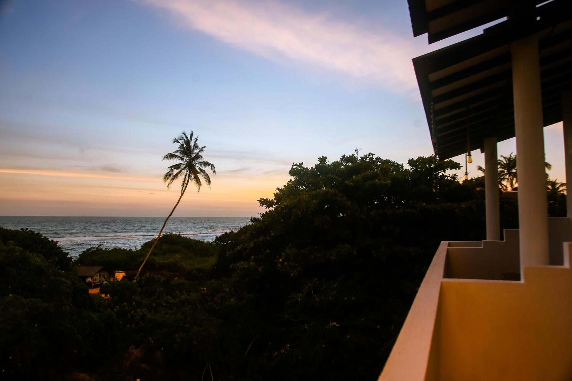 Mirissa Turtle Point Guest Hotel Exterior foto